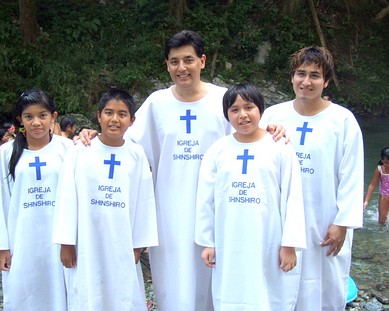 Churrasco e Batismos 2011 No sábado, 13 de Agosto, a Igreja Cristã de Shinshiro realizou o batismo dos nossos irmãos Koichi Ito, Takeshi Fujiki,...