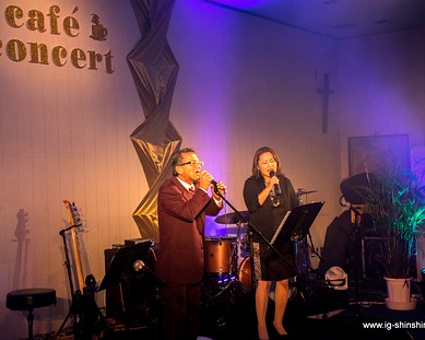 Café Concert 2013 No sábado passado, 26 de outubro, a “Igreja Cristã de Shinshiro”, realizou o seu programa evangelístico “Café Concert...