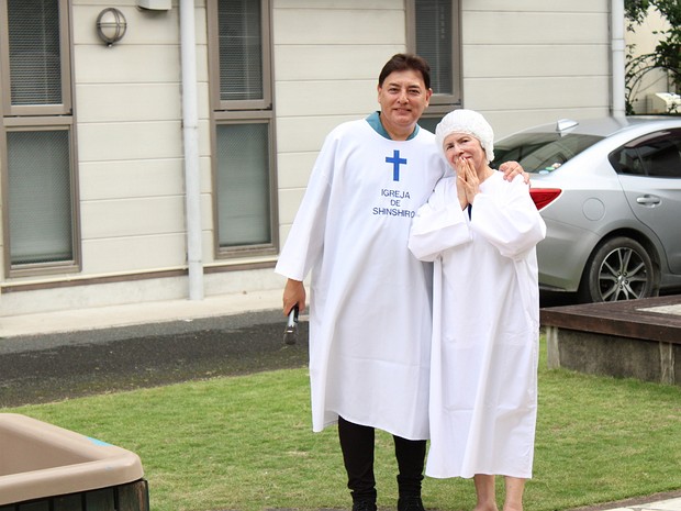 Batismo María de Murakani No domingo, 13 de agosto, foi realizado o batismo da nossa irmã María de Murakami na “Igreja de Shinshiro”. Foi um tempo...