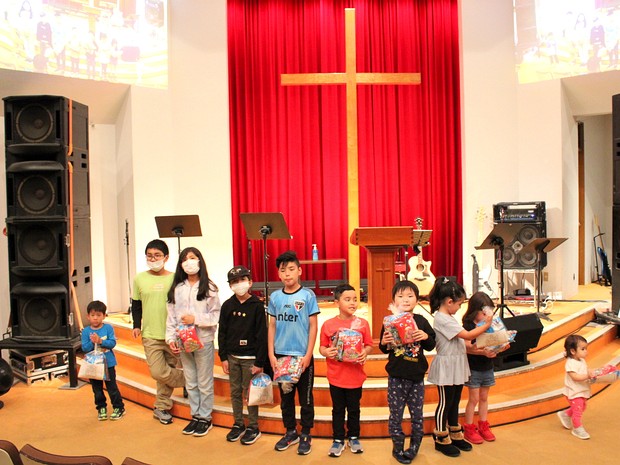 Dia das Crianças em Shinshiro 2023 No domingo passado, 7 de maio, a “Igreja Cristã de Shinshiro” celebrou o “Dia das crianças”, onde o nosso pastor...