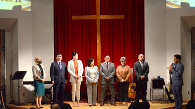 Consagración de nuevos líderes El domingo 3 de enero, la Iglesia Cristiana de Shinshiro, consagró a los nuevos líderes tanto de la Iglesia en...